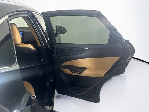 Used 2023 Lexus NX 350 AWD image 33