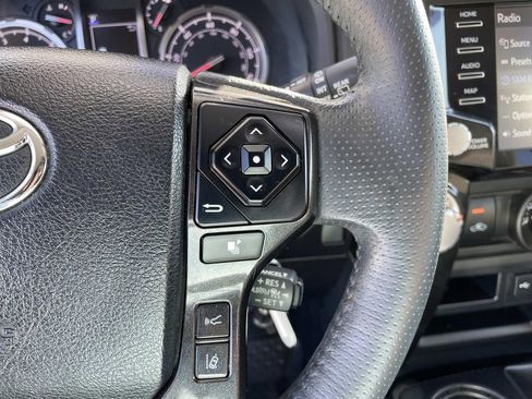 Used 2020 Toyota 4Runner TRD Off-Road AWD/4WD image 22