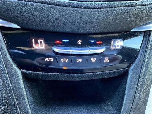 Used 2018 Cadillac XT5 FWD image 24