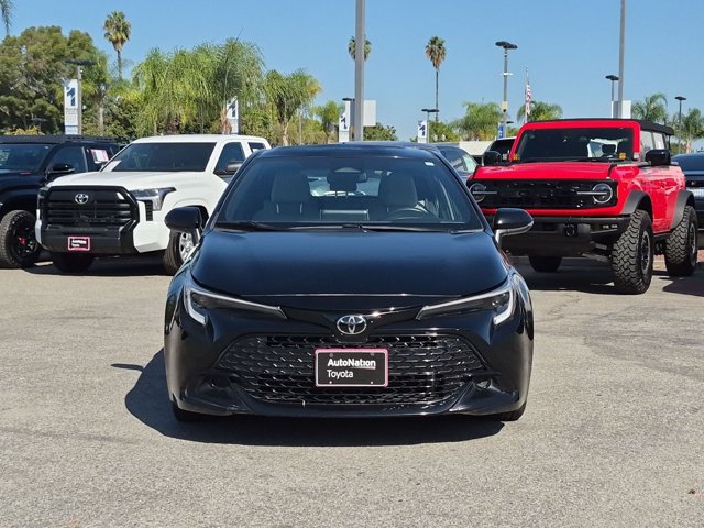 Used 2023 Toyota Corolla SE w/ SE Premium Package FWD image 2