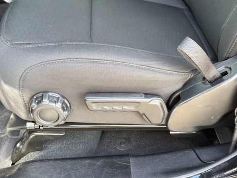 Used 2023 Jeep Gladiator Sport AWD/4WD image 26