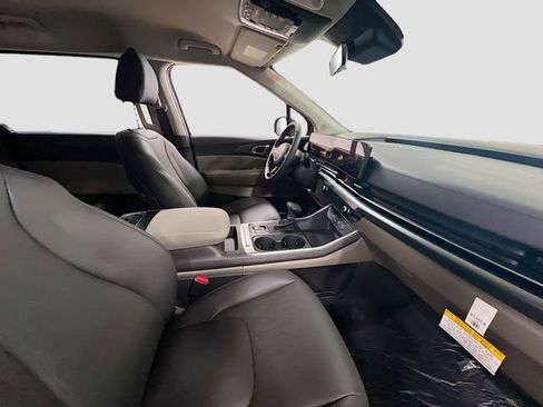 New 2026 Kia Carnival image 30