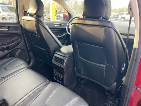 Used 2018 Ford Edge Titanium w/ Technology Package image 31