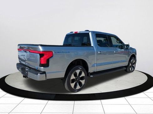 Used 2023 Ford F150 Lightning Platinum image 3