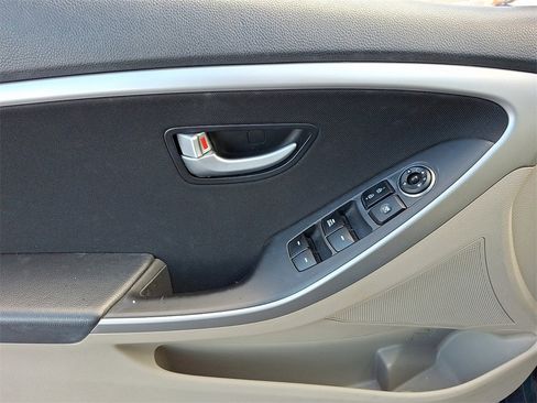 Used 2014 Hyundai Elantra GT image 13