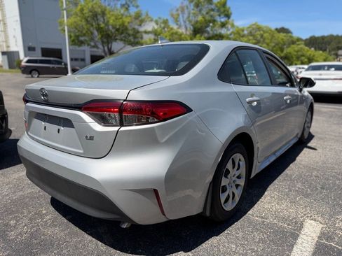 Used 2026 Toyota Corolla LE image 3