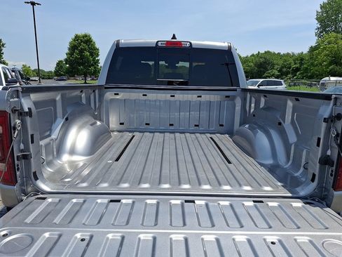 Used 2022 RAM 1500 Big Horn AWD/4WD image 31