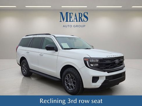 Used 2025 Ford Expedition Active image 8