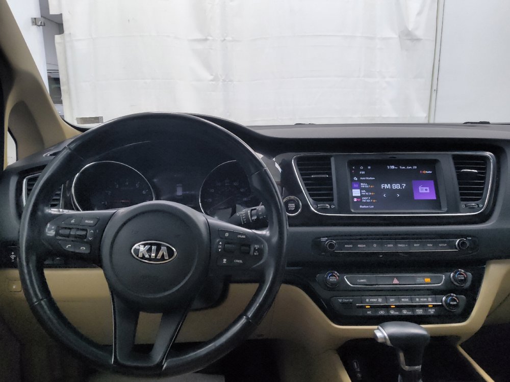 Used 2019 Kia Sedona SX FWD image 22