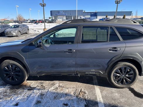 Used 2023 Subaru Outback Onyx Edition image 6