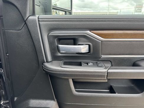 Used 2024 RAM 2500 Laramie AWD/4WD image 14
