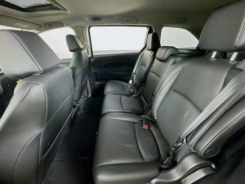 Certified 2025 Honda Odyssey EX-L image 18