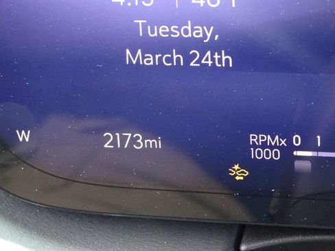 Used 2025 Buick Enclave Avenir w/ Super Cruise Package image 11