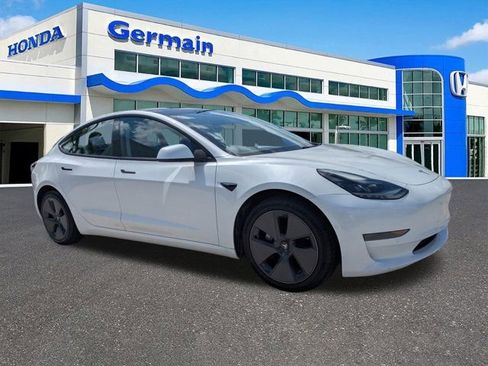 Used 2021 Tesla Model 3 Standard Range Plus RWD image 3