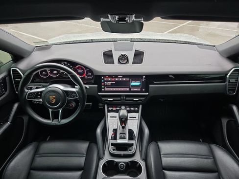 Used 2022 Porsche Cayenne S AWD/4WD image 13