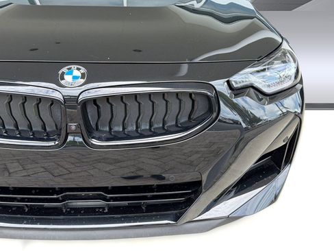 Used 2025 BMW 230i Coupe w/ M Sport Package RWD image 9