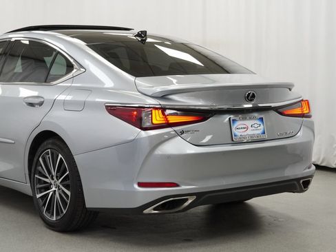 Used 2023 Lexus ES 350 w/ Protection Package (P2) FWD image 37