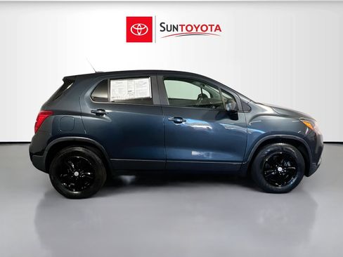Used 2021 Chevrolet Trax LS w/ Tint and Cruise Package image 2