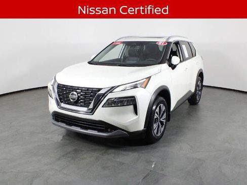 Certified 2021 Nissan Rogue SV w/ Premium Package FWD image 2