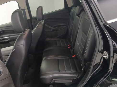 Used 2019 Ford Escape Titanium w/ U9j03 - Titanium Tow Package image 16