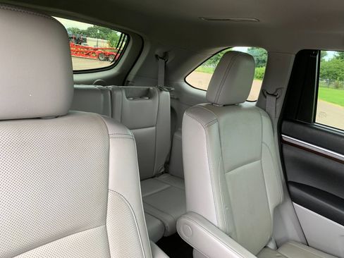 Used 2016 Toyota Highlander Limited AWD/4WD image 19