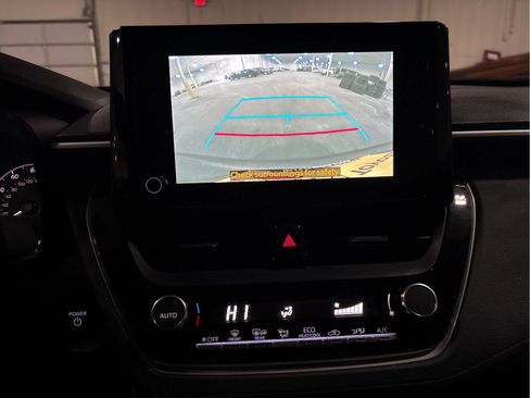 Certified 2024 Toyota Corolla Cross SE image 11