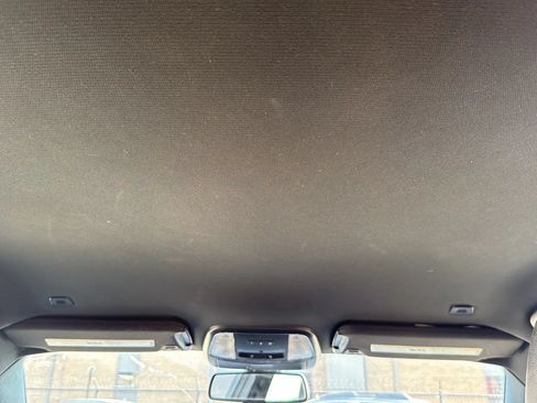 Used 2021 Chrysler 300 S RWD image 28
