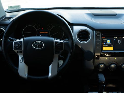 Used 2016 Toyota Tundra SR5 image 28
