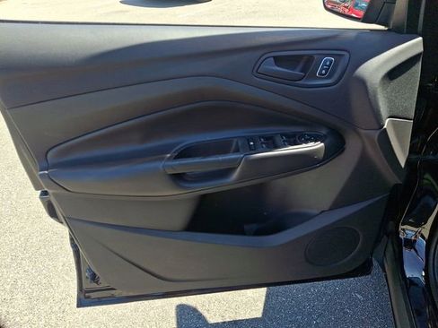 Used 2017 Ford Escape S FWD image 14