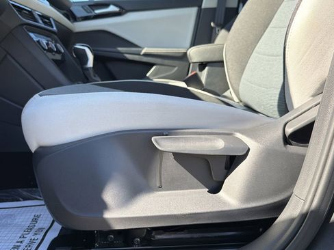 Used 2025 Volkswagen Taos S image 22