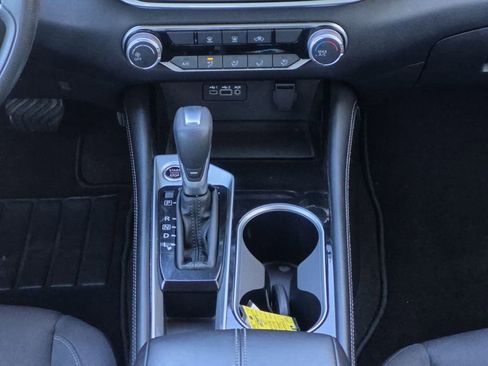 Used 2023 Nissan Altima 2.5 SV image 10