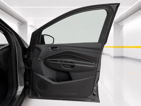 Used 2015 Ford Escape S FWD image 11