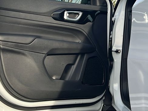 New 2026 Jeep Compass Limited image 23