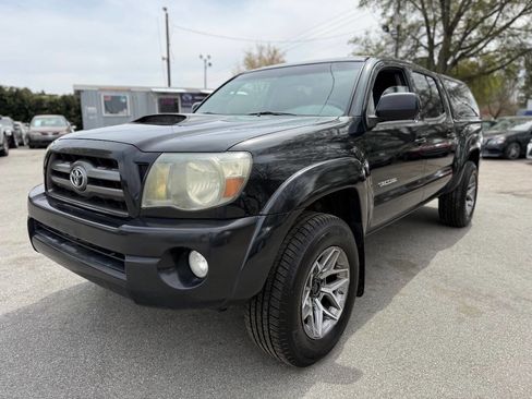 Used 2010 Toyota Tacoma 4x4 Double Cab image 3