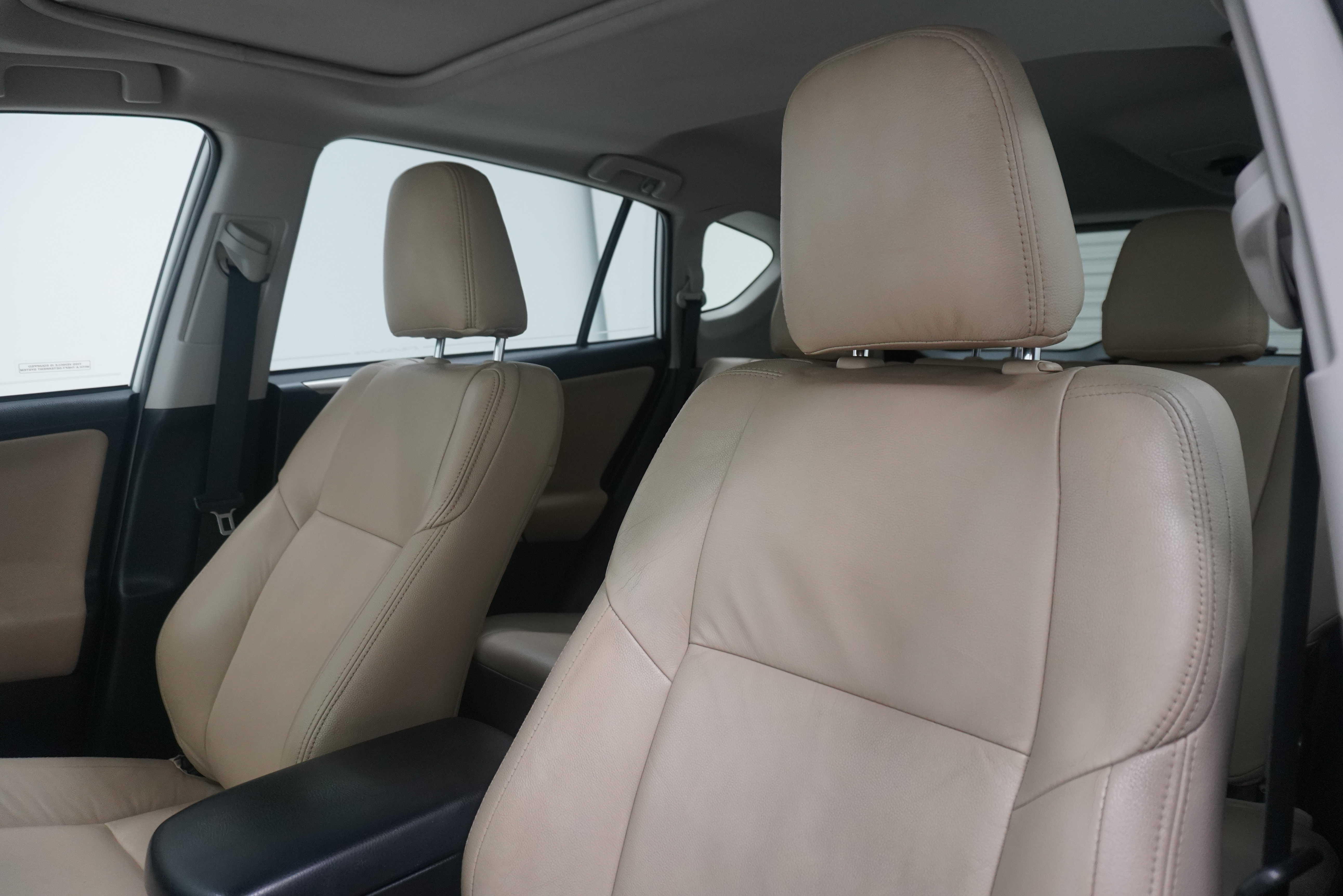 Used 2015 Toyota RAV4 XLE FWD image 11