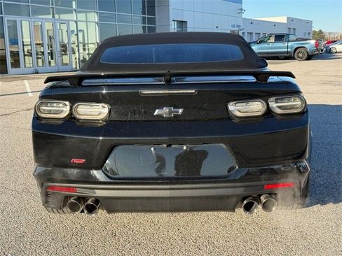 Used 2023 Chevrolet Camaro LT w/ RS Package image 4