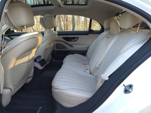 Used 2022 Mercedes-Benz S 500 4MATIC image 15