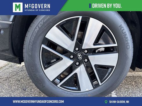 New 2026 Hyundai Ioniq 9 SEL w/ Tow & Go Package AWD/4WD image 6