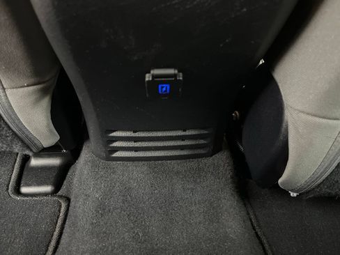 Used 2022 Toyota Tacoma SR5 w/ Technology Package RWD image 23