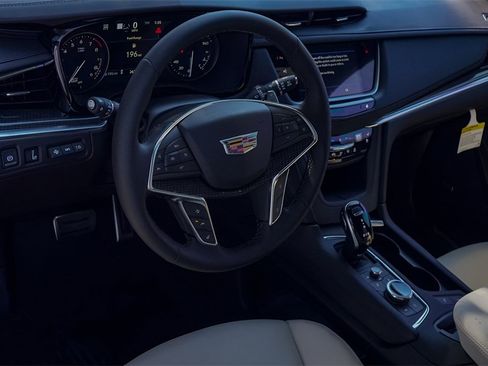 New 2026 Cadillac XT5 Sportv w/ LPO, Floor Liner Package image 10