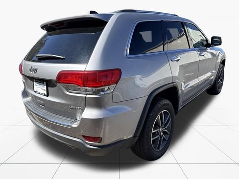 Used 2018 Jeep Grand Cherokee Limited AWD/4WD image 8