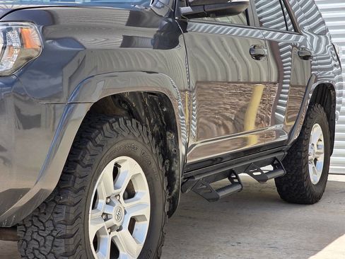 Used 2018 Toyota 4Runner SR5 Premium AWD/4WD image 41