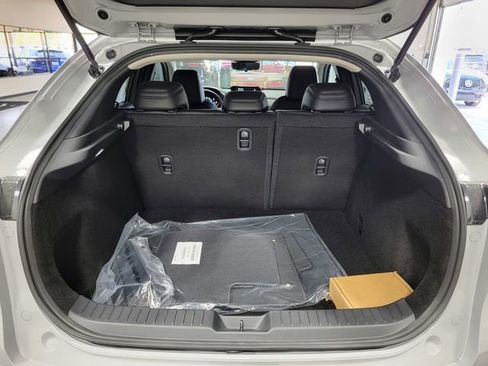 New 2026 MAZDA CX-30 AWD 2.5 S w/ Select Sport Pkg image 32