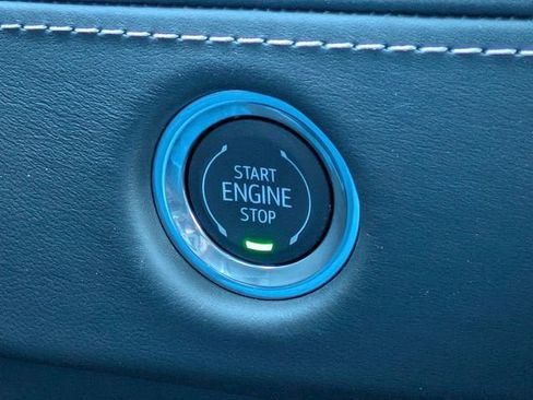 New 2026 Cadillac Escalade Platinum Sport w/ LPO, ONYX Package AWD/4WD image 32