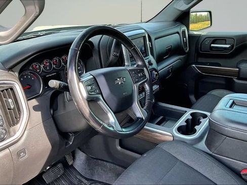 Used 2022 Chevrolet Silverado 1500 LT Trail Boss AWD/4WD image 18
