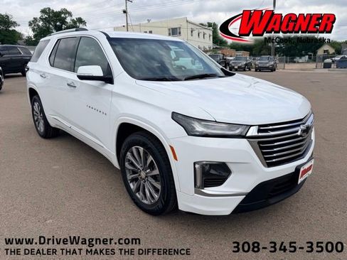 Used 2022 Chevrolet Traverse Premier AWD/4WD image 1