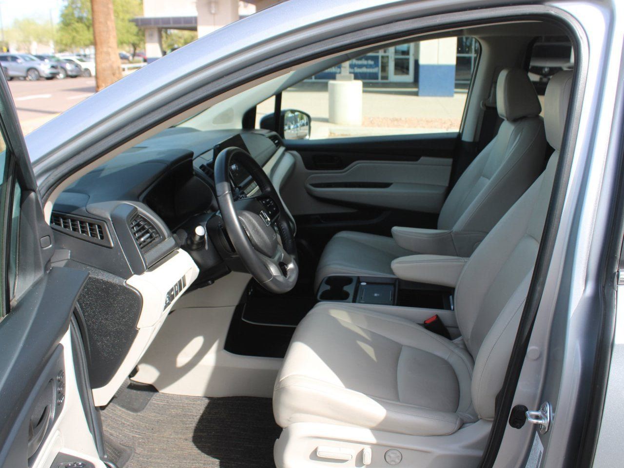 Used 2025 Honda Odyssey EX-L image 11