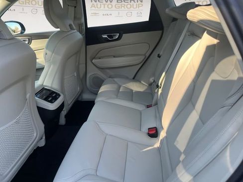 New 2026 Volvo XC60 B5 Ultra AWD/4WD image 13