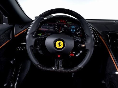 Used 2024 Ferrari Roma Spider image 6