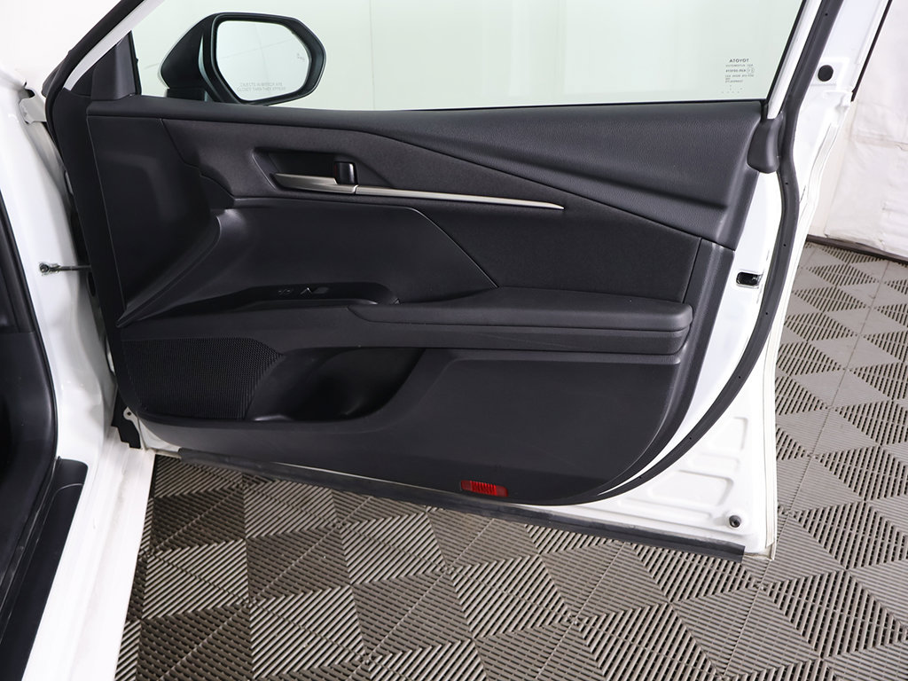 Used 2025 Toyota Camry LE FWD image 22